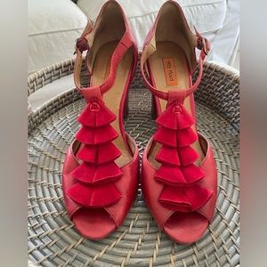 Leather ruffle open toe shoes